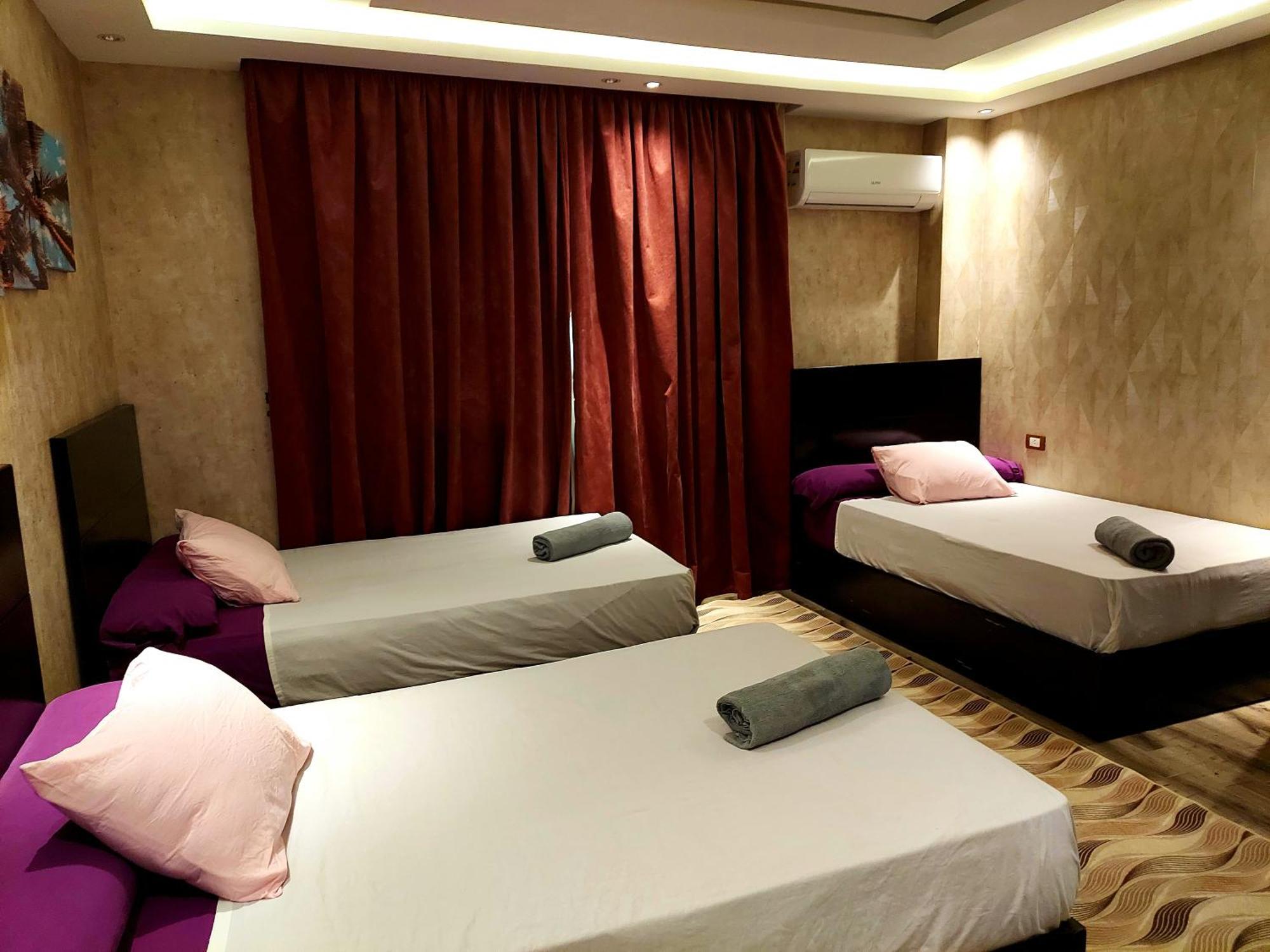 Pyramids Planet Hotel Ghatati Room photo